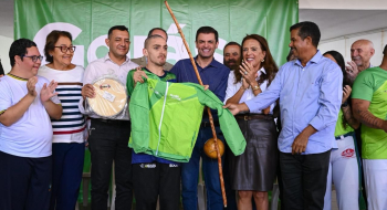 Gracinha Caiado fortalece inclusão com entrega de materiais do Construindo Campeões à Apae Goiânia